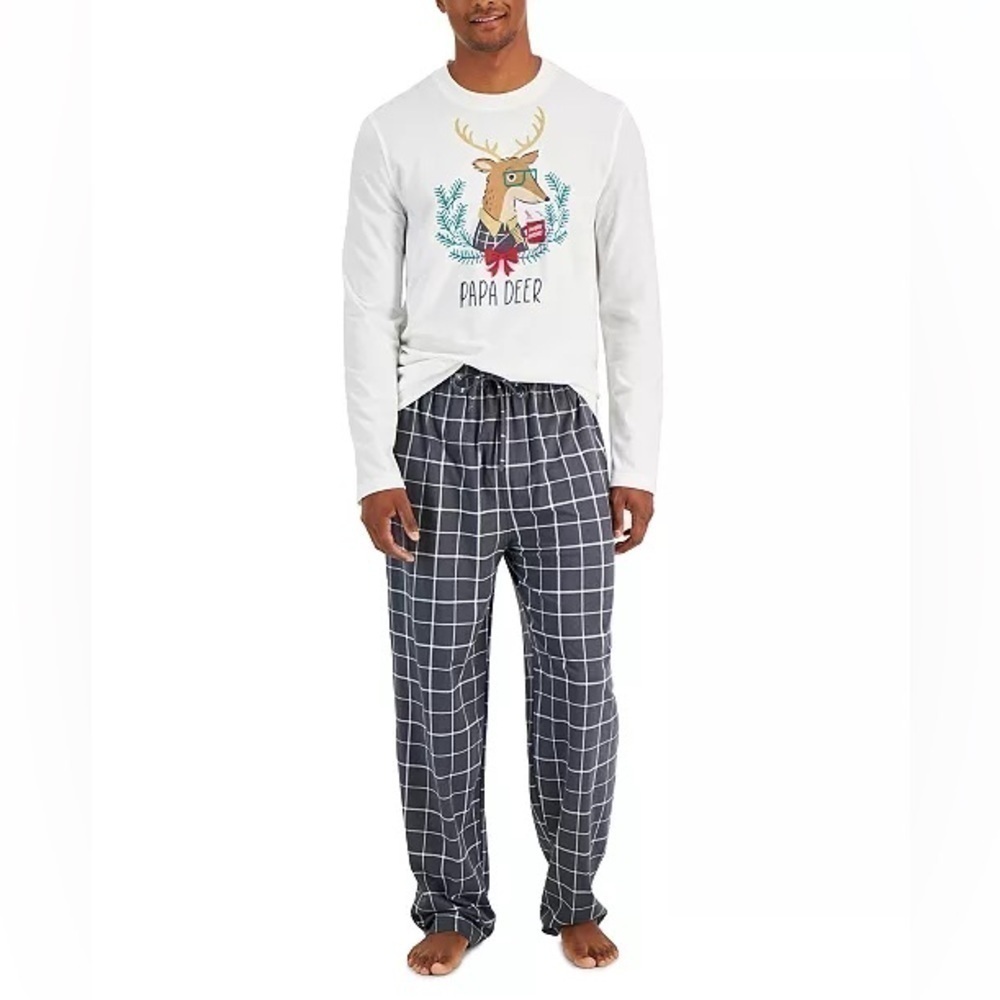 FAMILY PAJAMAS
Matching Men's Papa Deer
Mix It Family Pajama Set, grey plaid